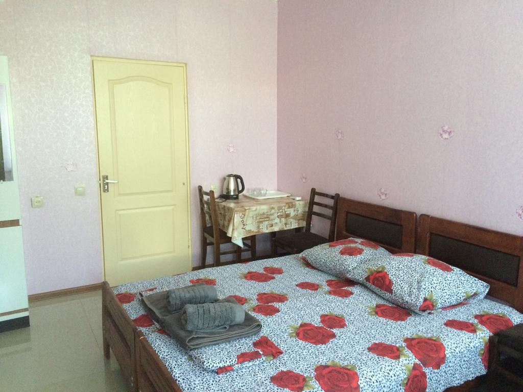טביליסי Alex'S Cosy Guesthouse מראה חיצוני תמונה