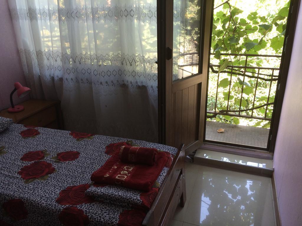 טביליסי Alex'S Cosy Guesthouse מראה חיצוני תמונה