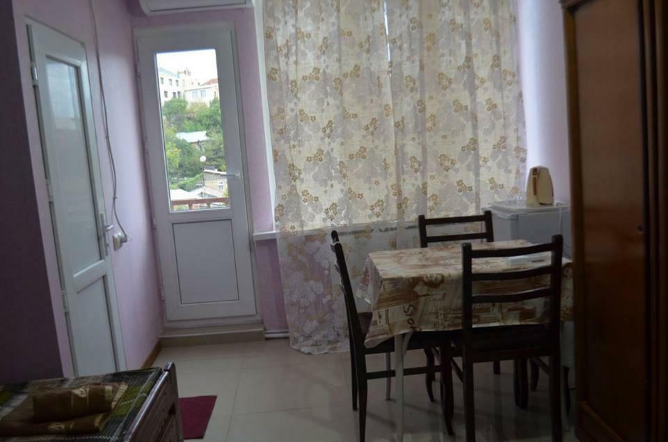 טביליסי Alex'S Cosy Guesthouse מראה חיצוני תמונה